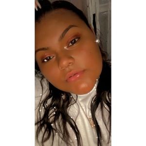 Meet your Posher, Ada